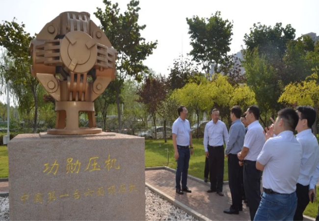 國機集團黨委副書記、總經(jīng)理吳永杰調(diào)研軸研科技